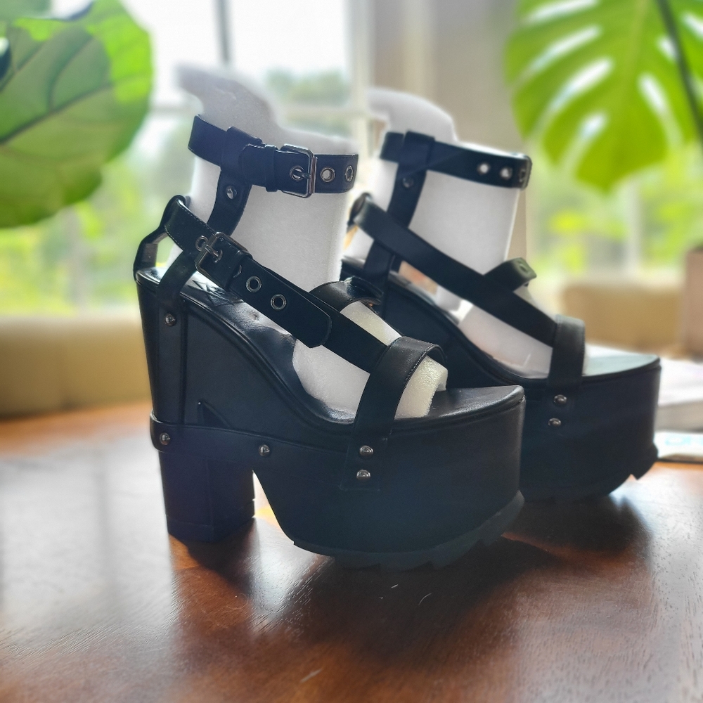 YRU Night Call Platform